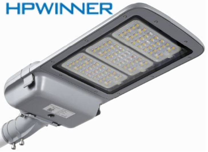 Lámpara de Calle LED Modular T65-N3 con Cristal, Desconector Eléctrico y Base de 3 Pin, 150W, 4000K Blanco Natural, 2886, 3x18pcs, Type III Medium, SANAN 5050, 100-277Vac, Dimmable de 0-10Vdc, Supresor de pico externo de 10KV, adaptador 40-50mm, IP68, Gris Mursell